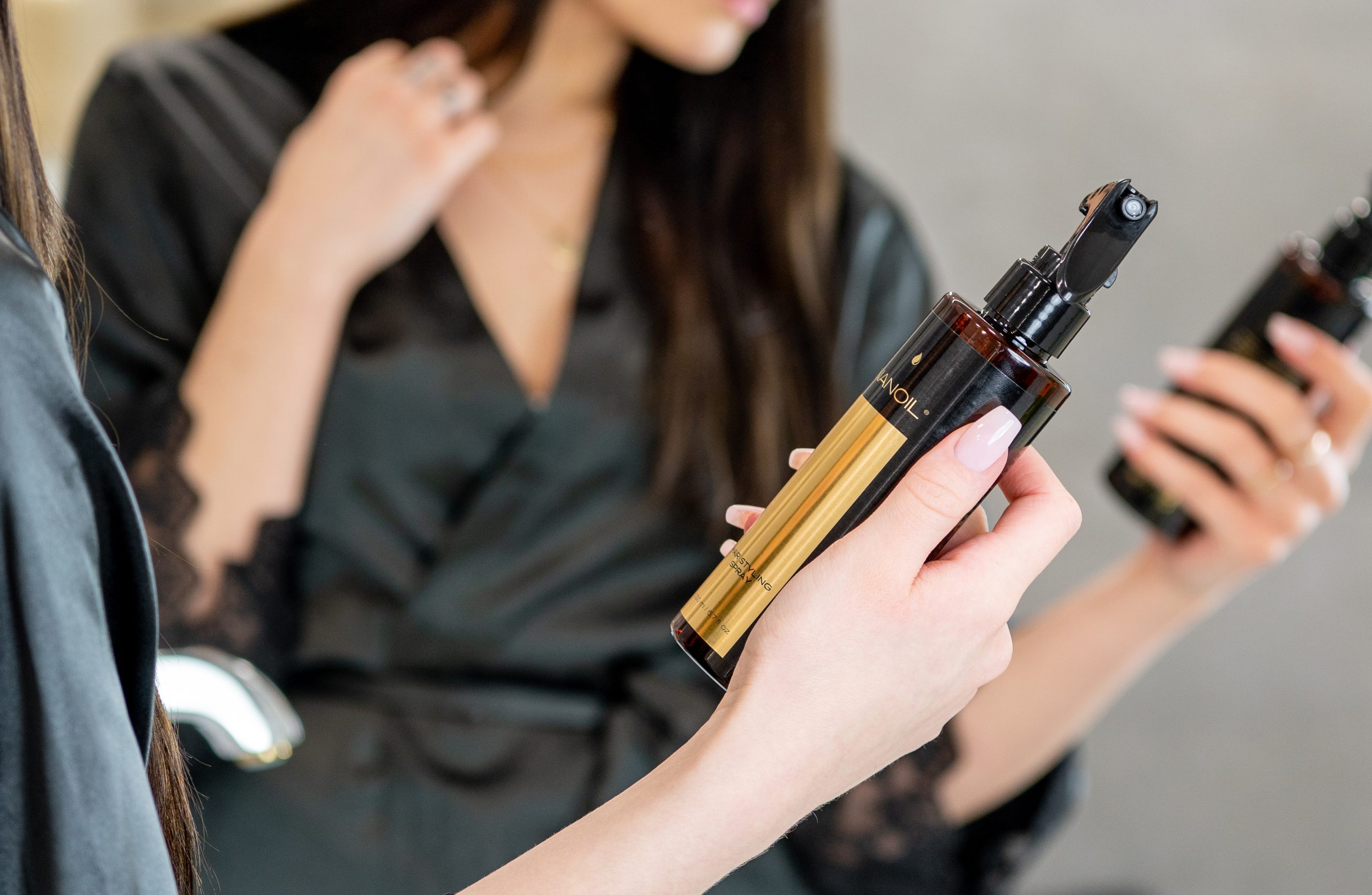 sprej pro efektivnější styling vlasů