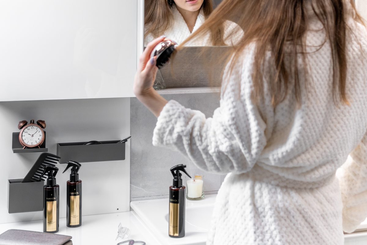 nanoil sprej pro objemnější vlasy